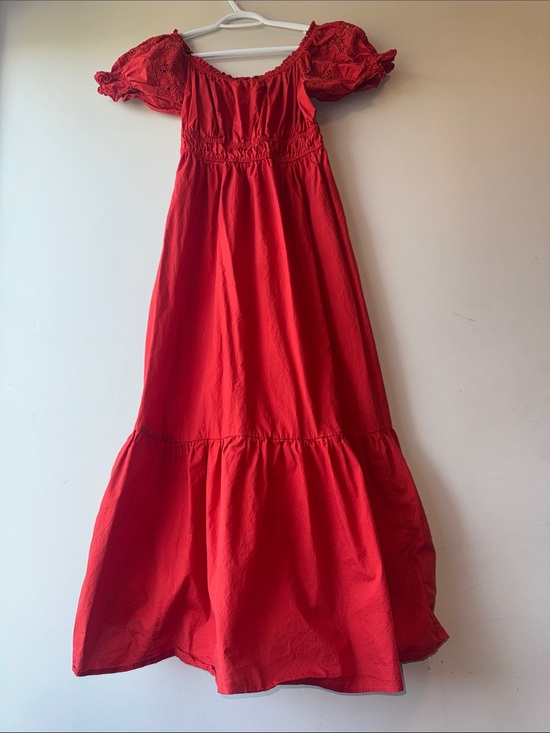H&M Dresses & Skirts - H&M Red Puff-Sleeve Midi Dress with Smocked Bodice